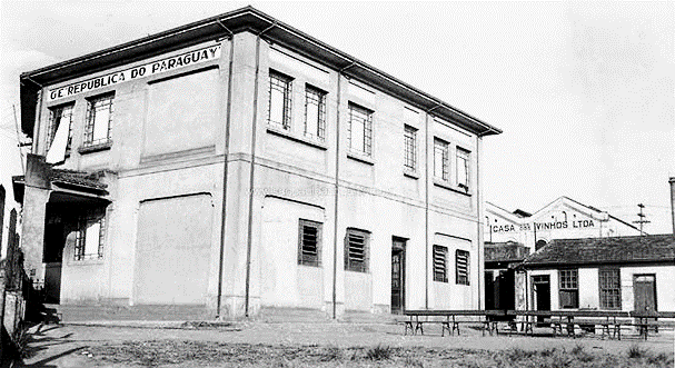 Grupo Escolar República do Paraguay por volta de 1945. Fonte